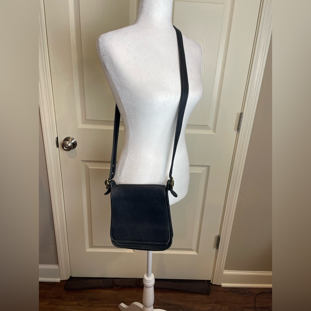 Coach Vintage 9145 Studio Flap Classic Black Leather Crossbody Bag brass
